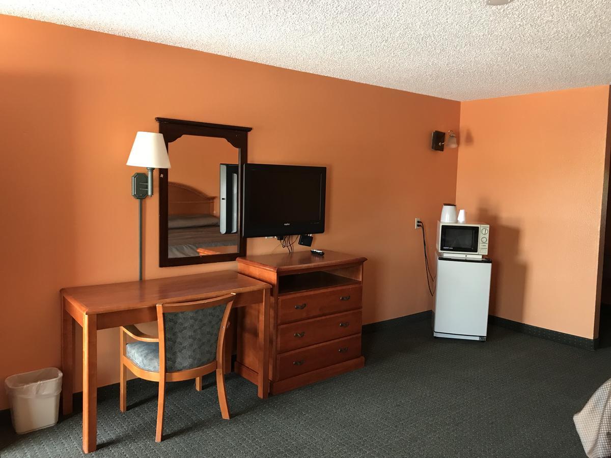 American Inn Cleburne Kültér fotó
